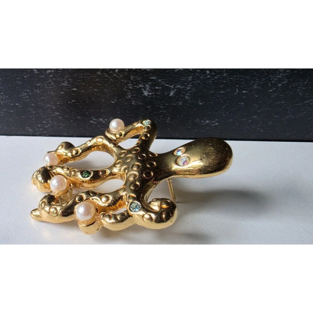 Avon Octopus Faux Pearl And Rhinestone Gold Tone Metal Pin Vintage READ